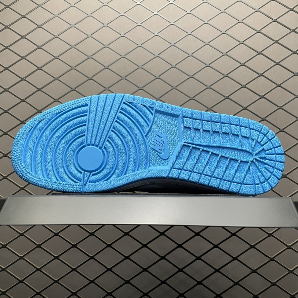 Кроссовки Air Jordan 1 Low фото 5