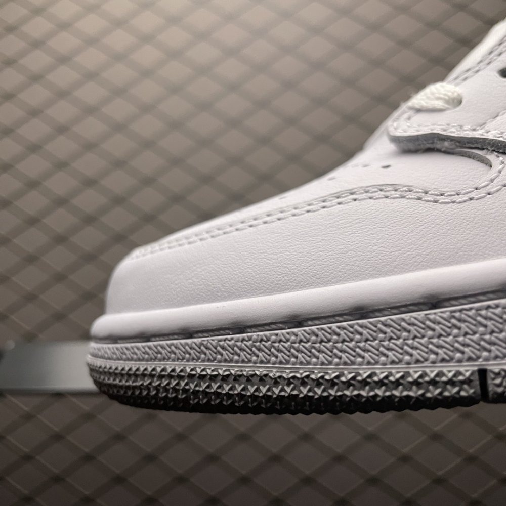 Кроссовки Air Jordan 1 Low фото 6