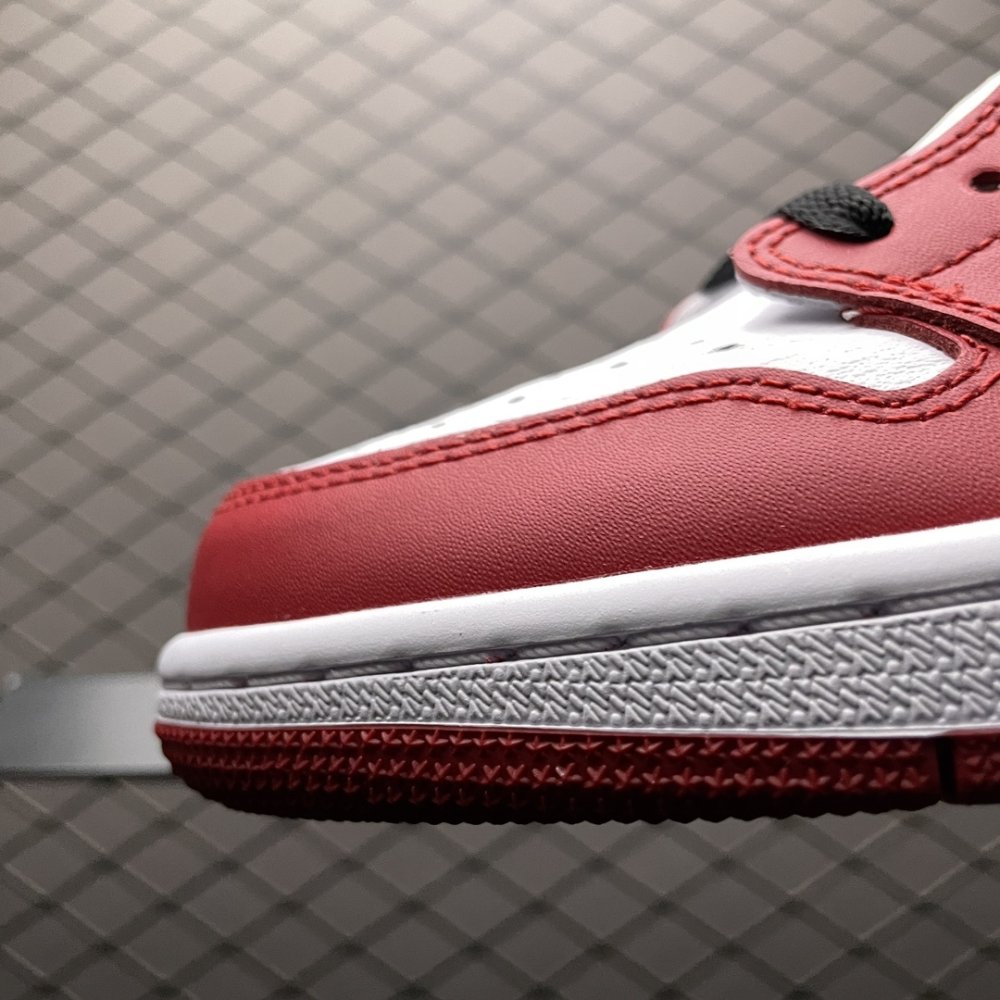 Кроссовки Air Jordan 1 Low фото 6