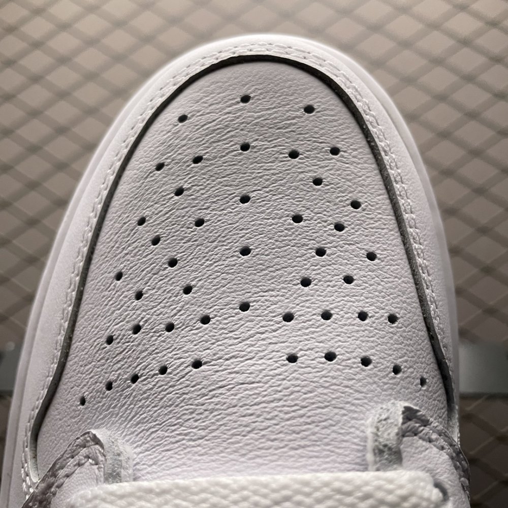 Кроссовки Air Jordan 1 Low фото 7