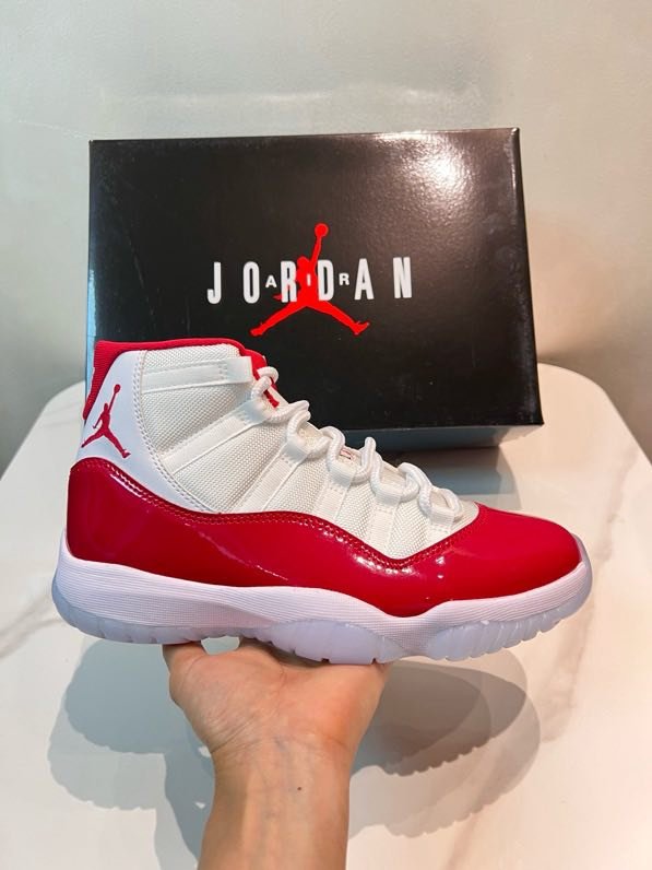 Кроссовки Air Jordan 11