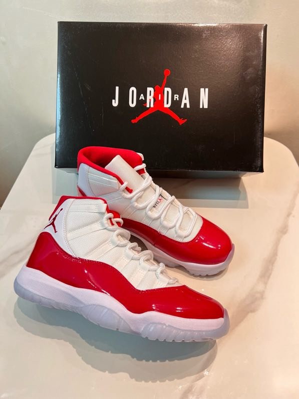 Кроссовки Air Jordan 11 фото 6