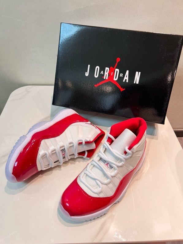 Кроссовки Air Jordan 11 фото 8