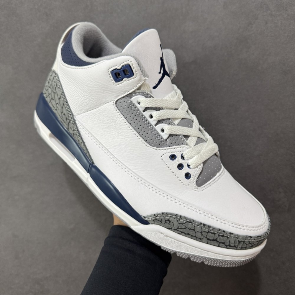 Кроссовки Air Jordan 3 фото 3