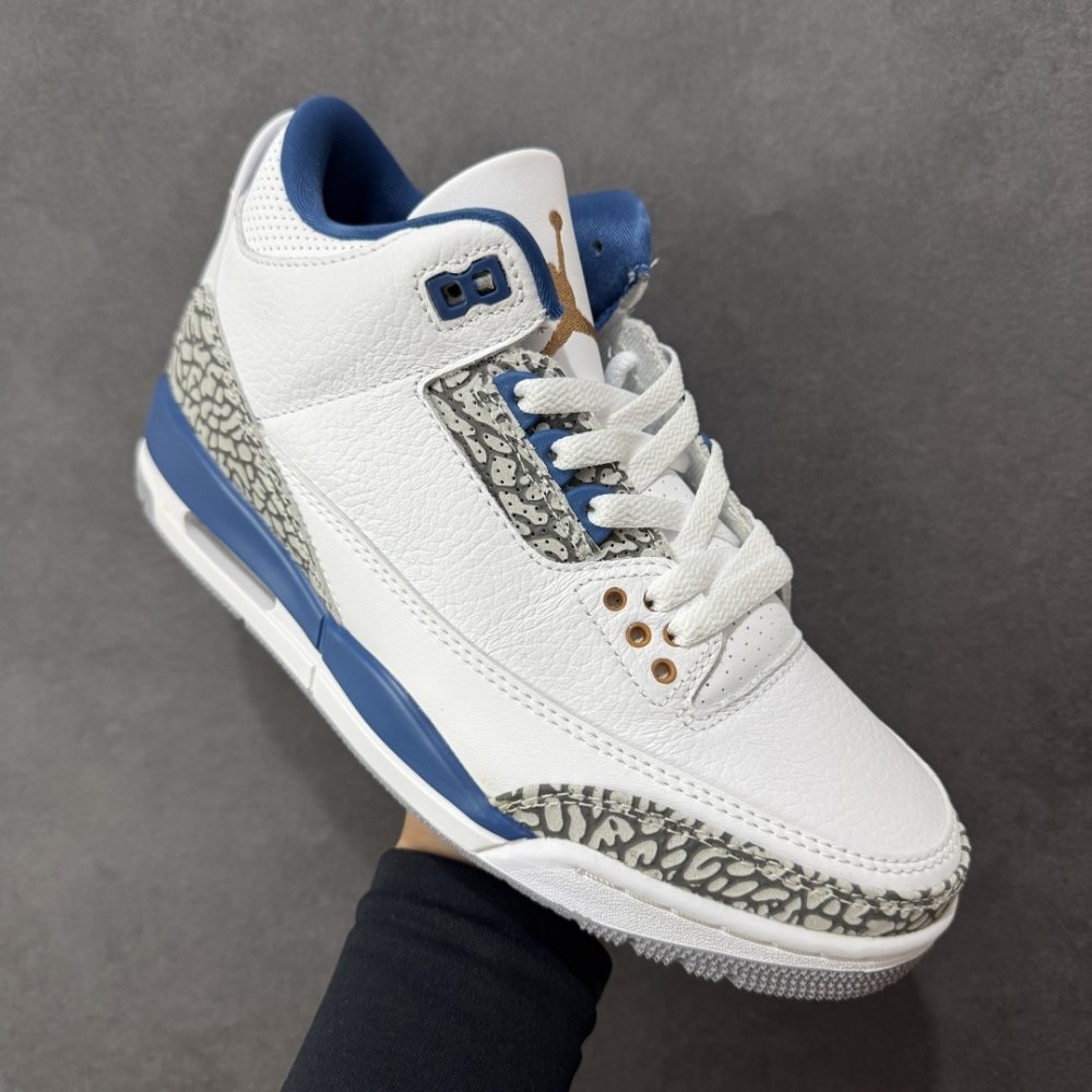 Кроссовки Air Jordan 3 фото 3