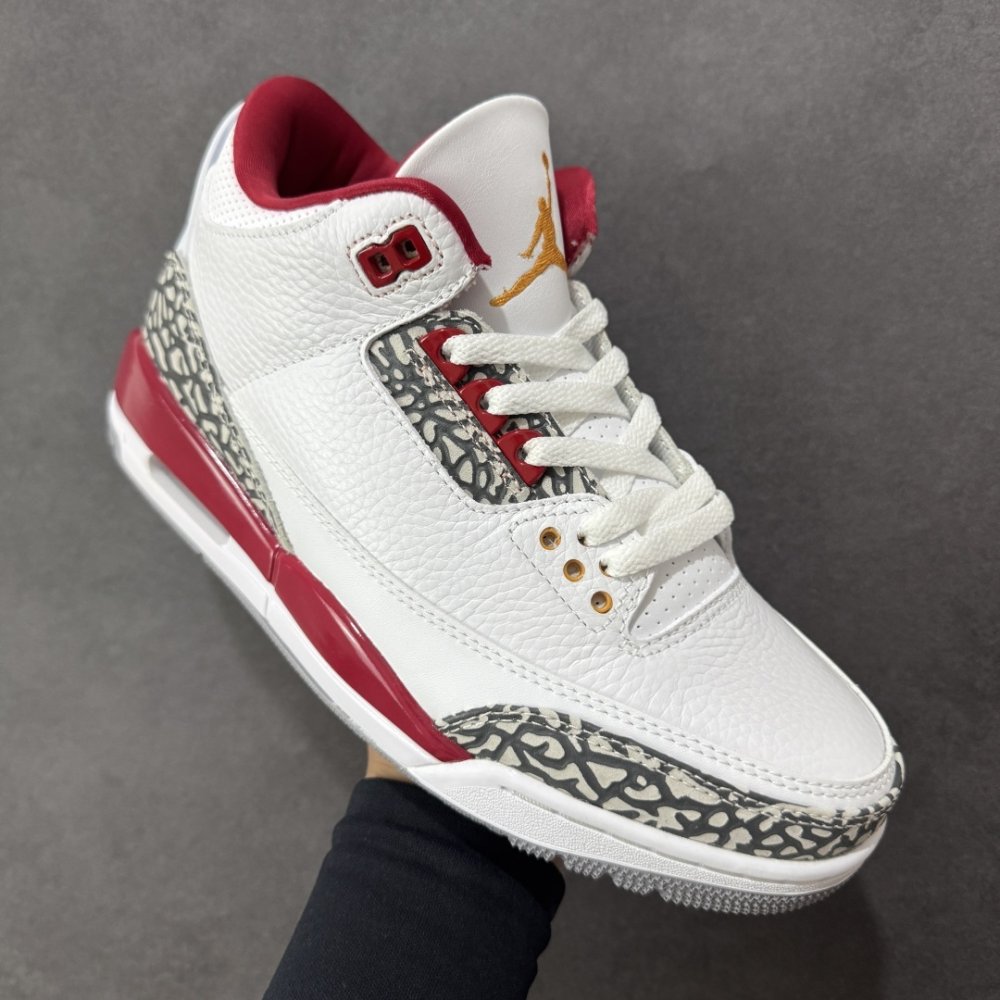 Кроссовки Air Jordan 3 фото 3