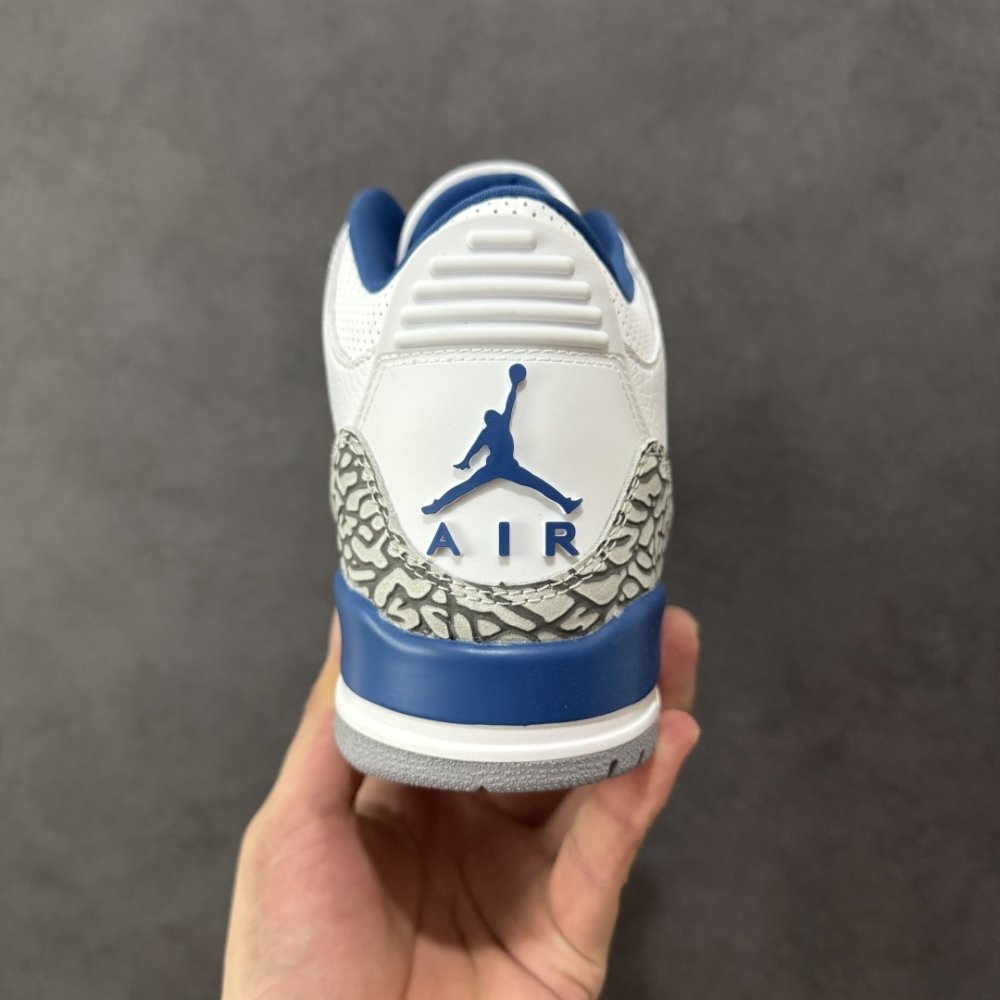 Кроссовки Air Jordan 3 фото 4