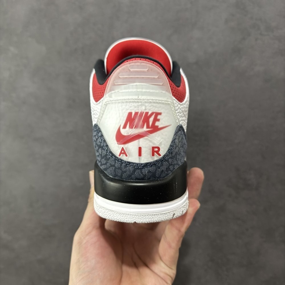 Кроссовки Air Jordan 3 фото 4