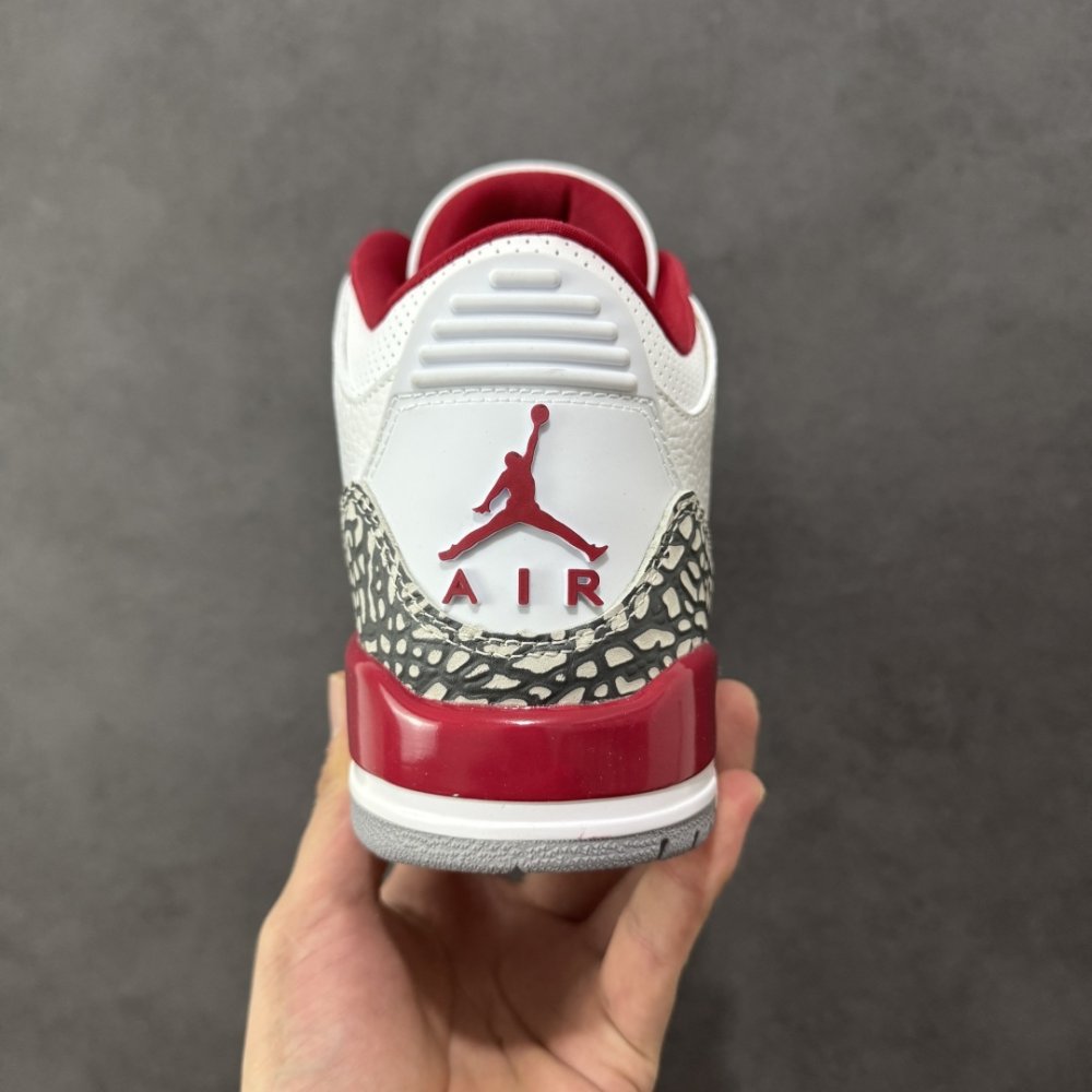 Кроссовки Air Jordan 3 фото 4