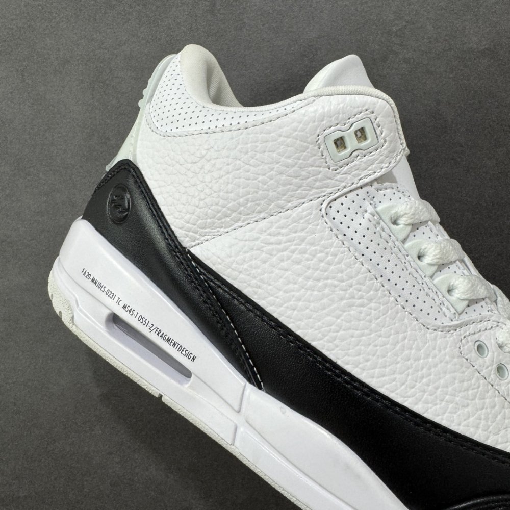 Кроссовки Air Jordan 3 фото 6