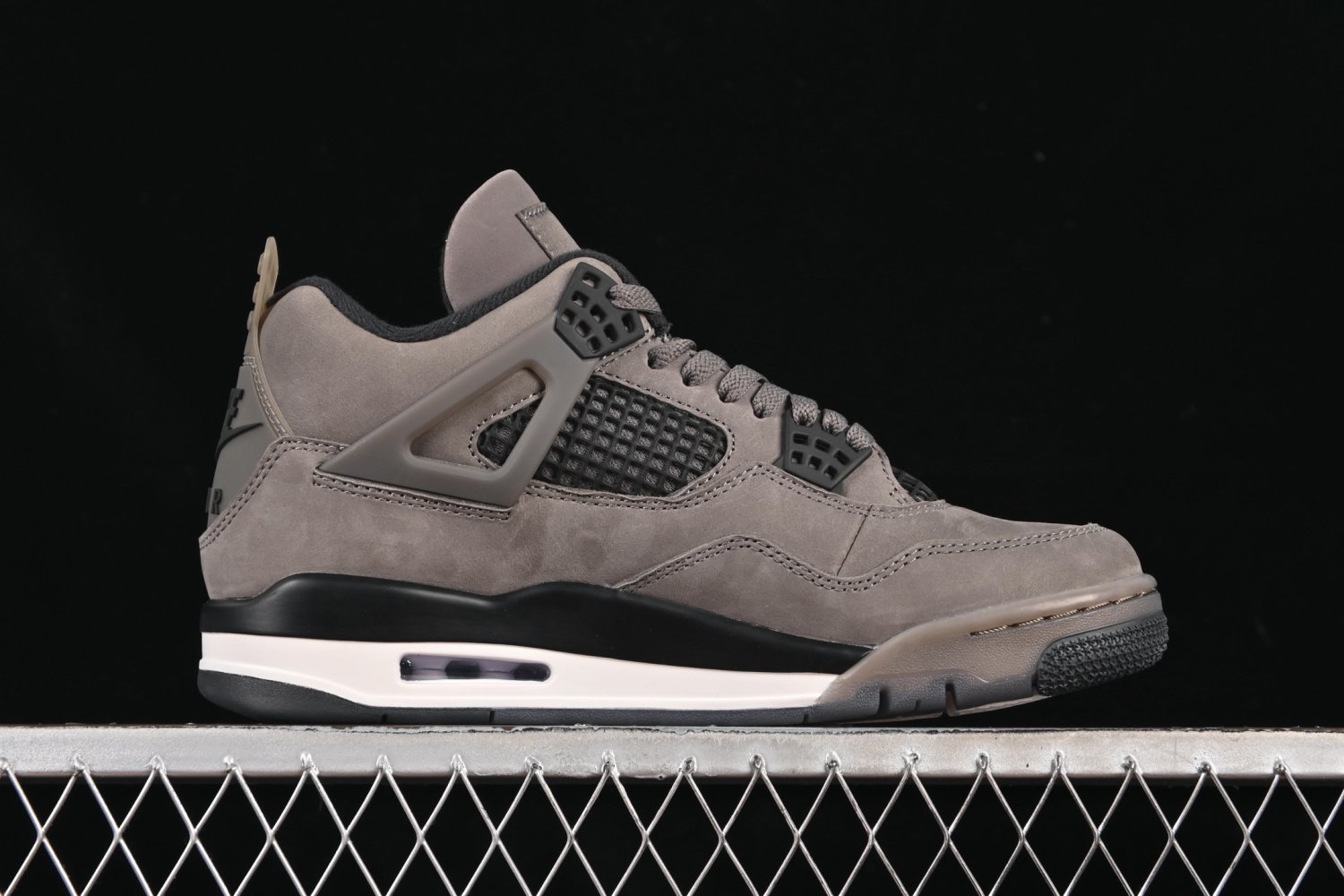 Кроссовки Air Jordan 4 Retro Cave Stone фото 2