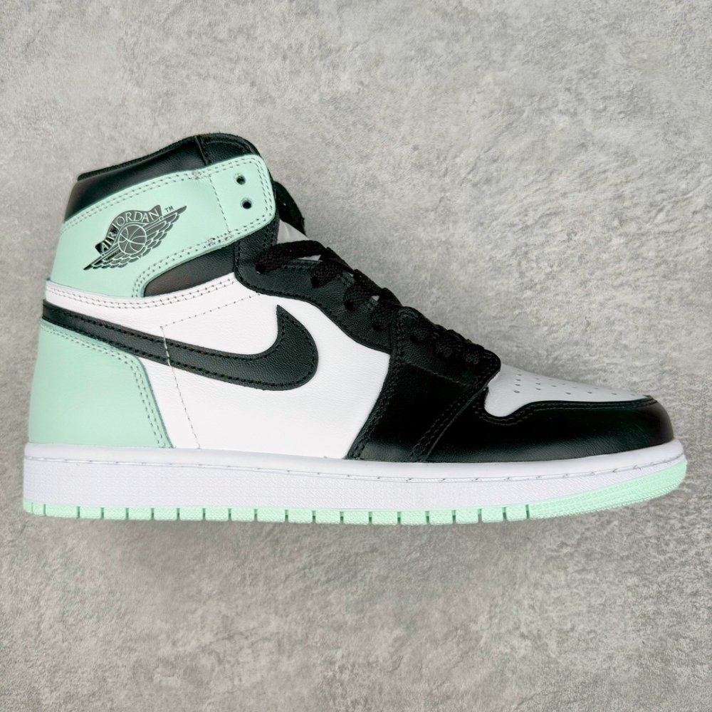 Кроссовки Air Jordan AJ1 Retro High