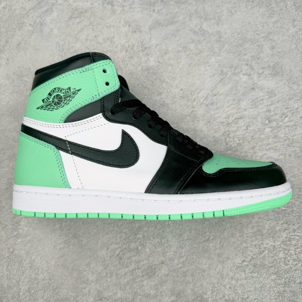 Кроссовки Air Jordan AJ1 Retro High