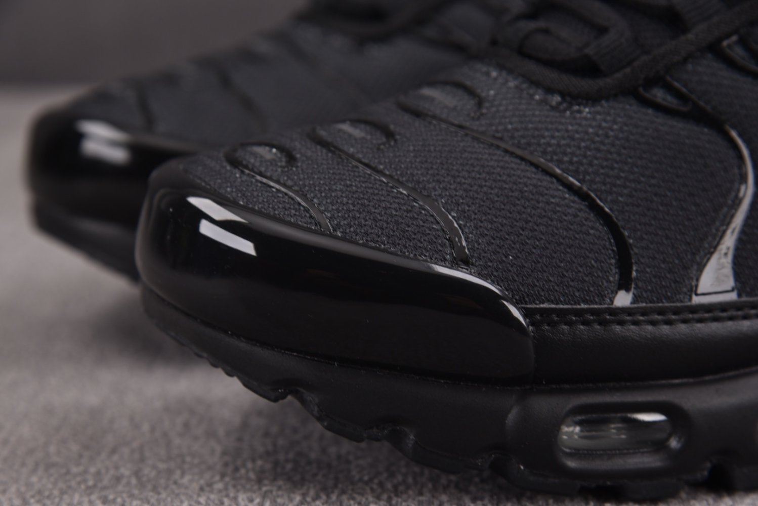 Кросівки Air Max Plus Black фото 11