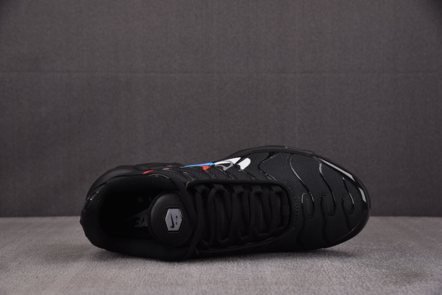 Кросівки Air Max Plus Black фото 3