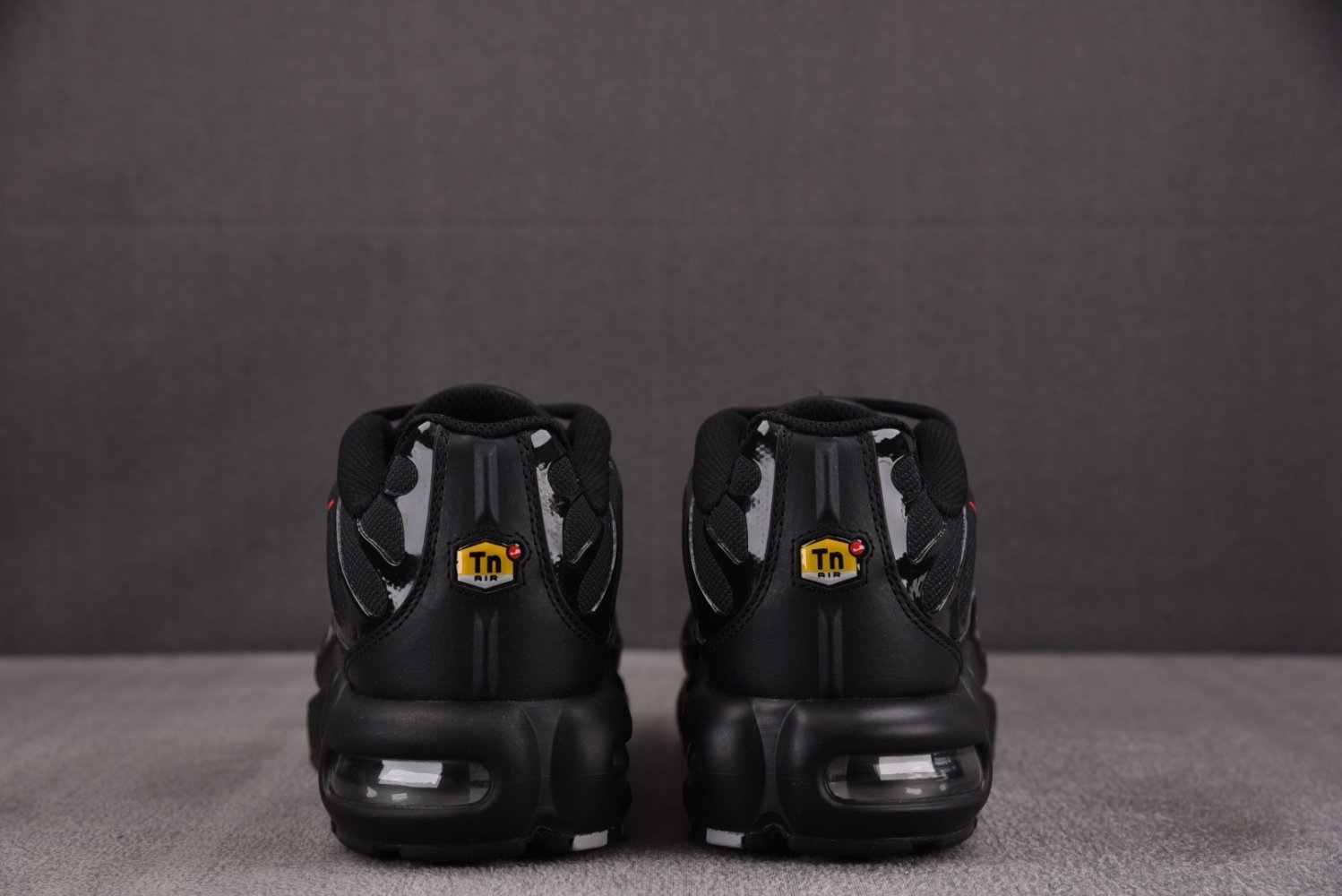 Кросівки Air Max Plus Black фото 5