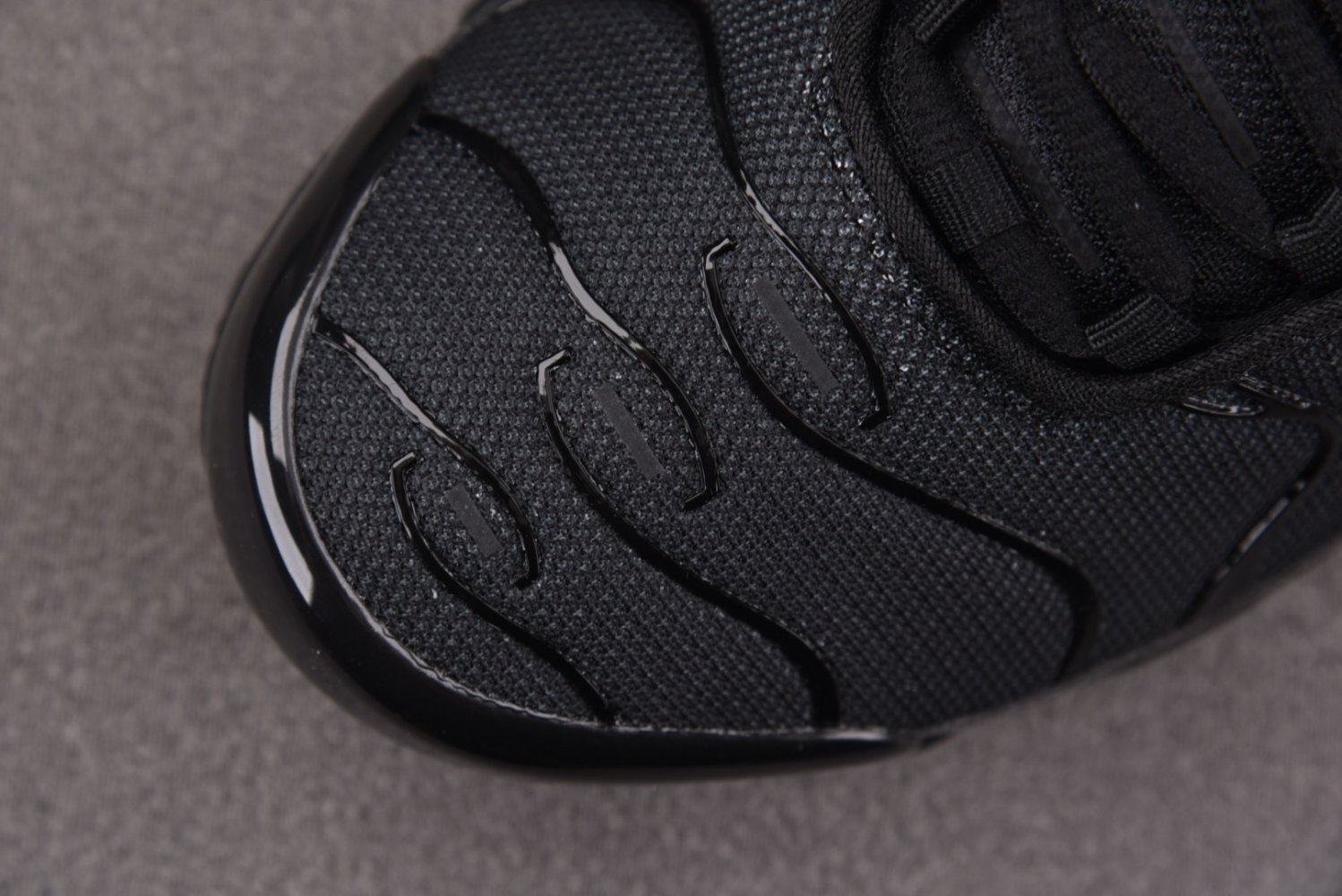 Кросівки Air Max Plus Black фото 8