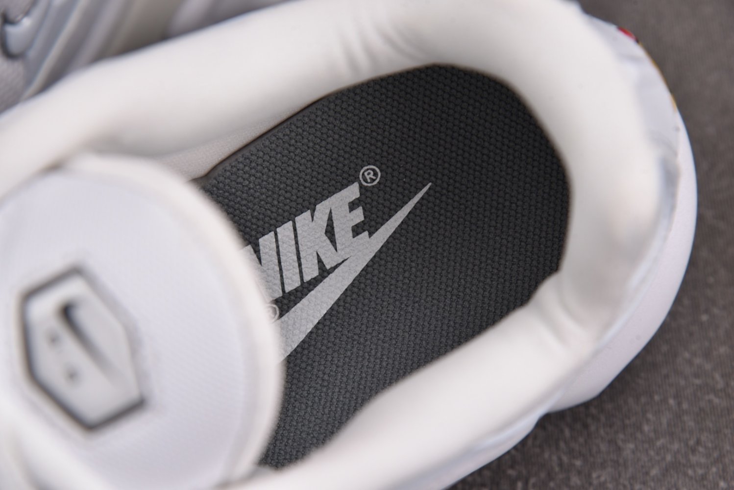 Кроссовки Air Max Plus White фото 10