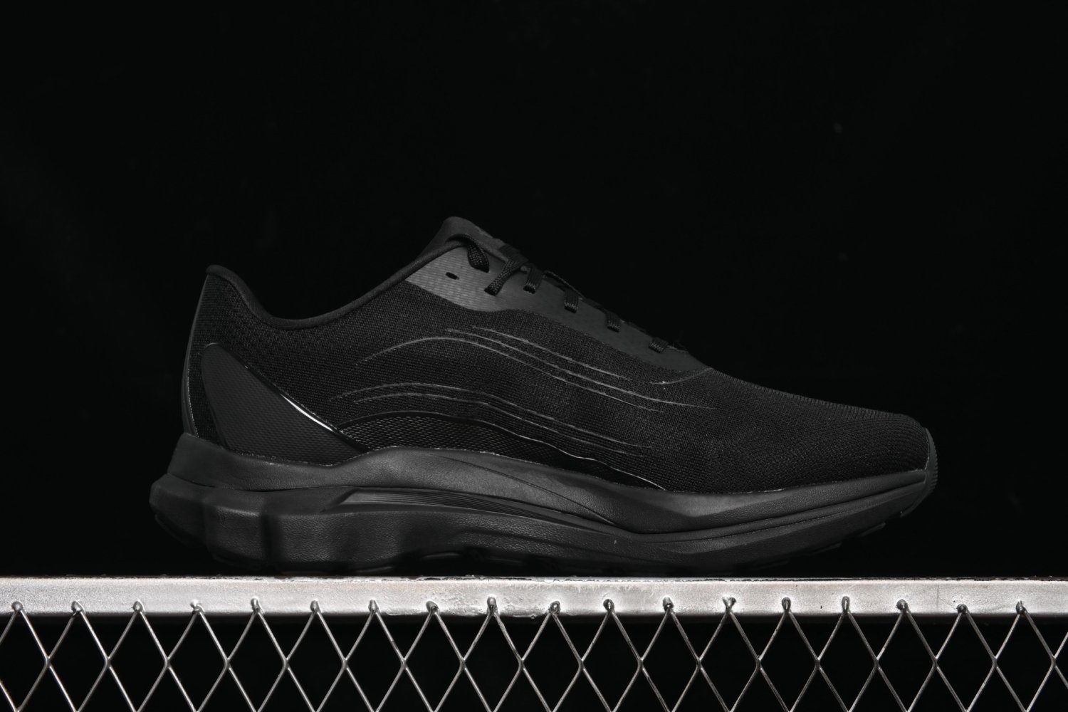 Кроссовки Alo Runner фото 2