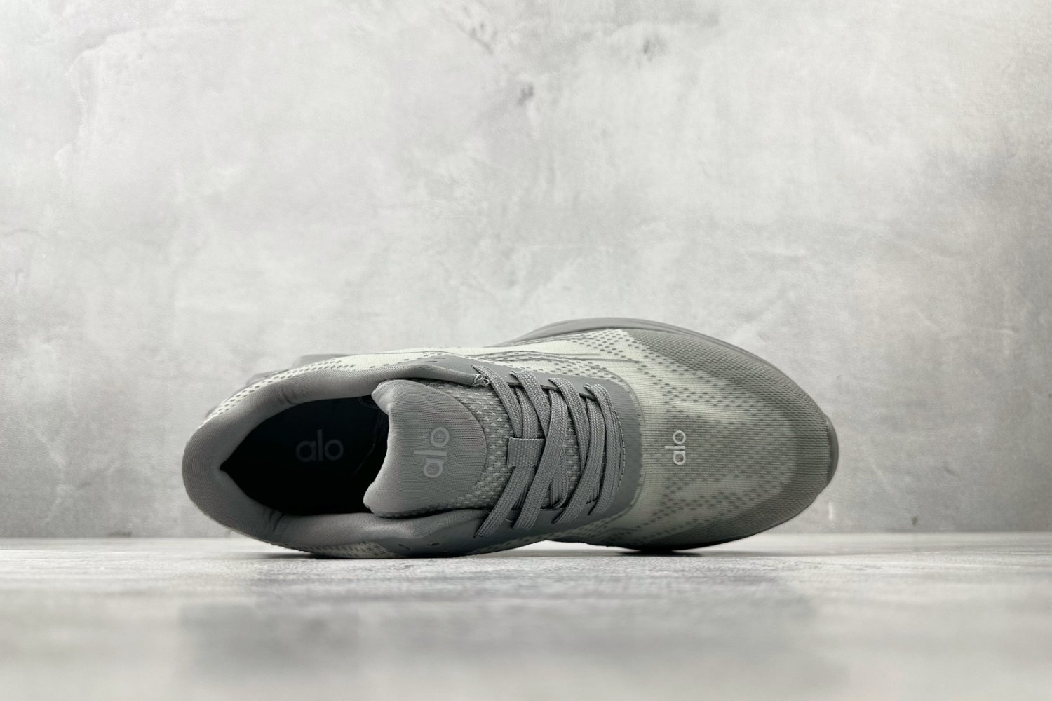 Кроссовки Alo Runner фото 3