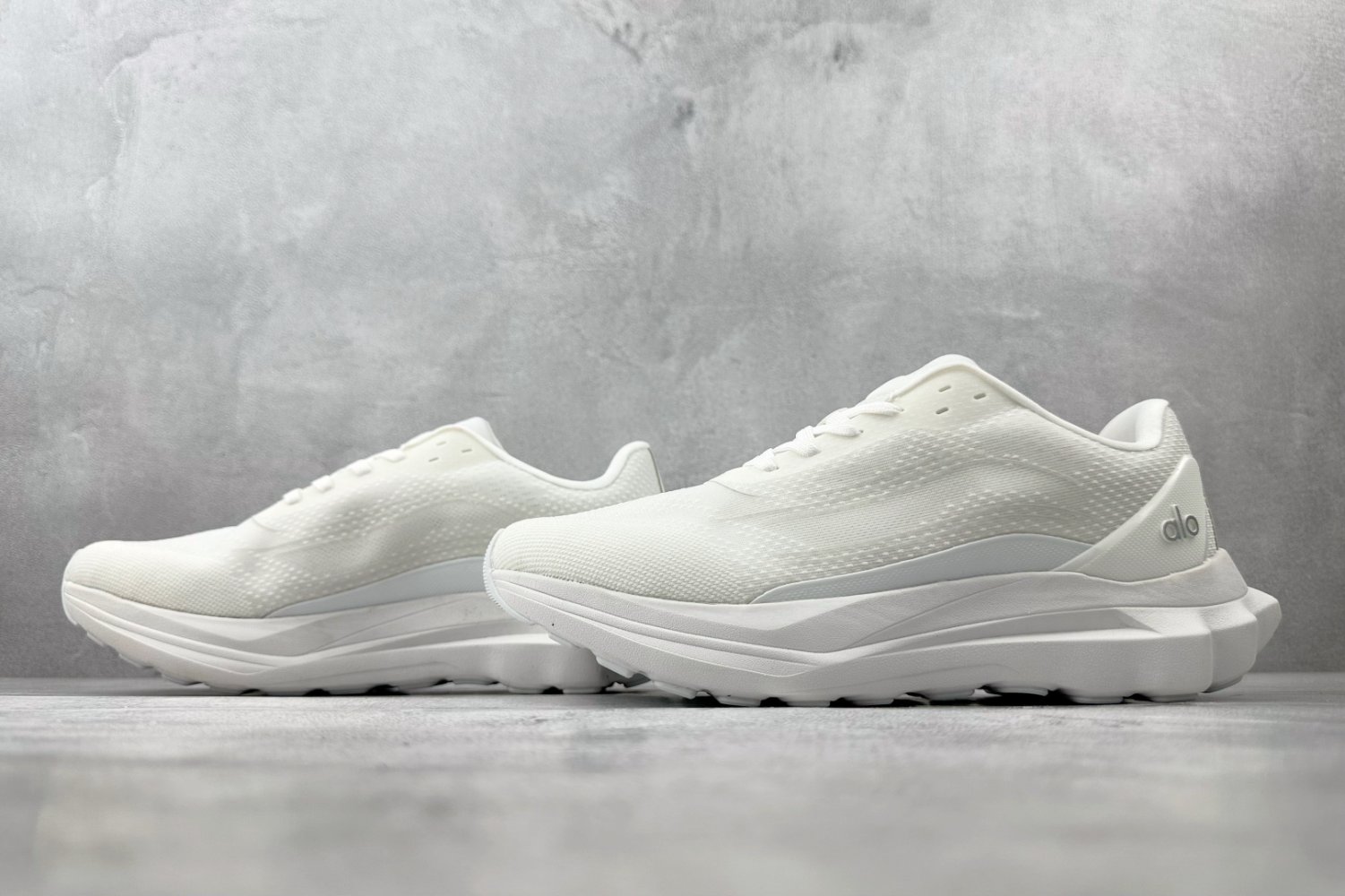 Кросівки Alo Runner фото 5