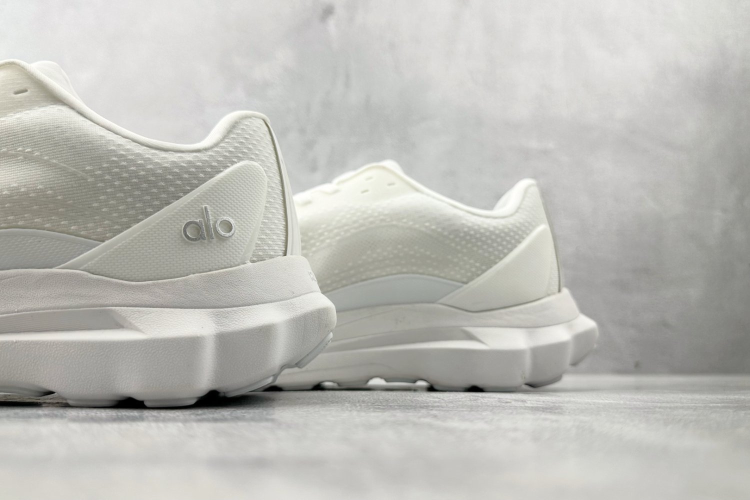 Кросівки Alo Runner фото 8