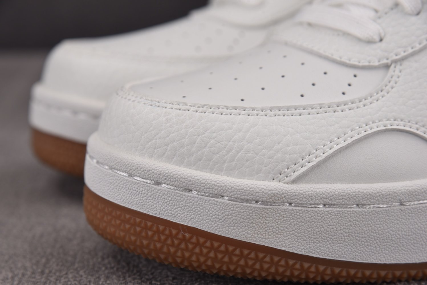 Кроссовки Alo Yoga Recovery Mode фото 11