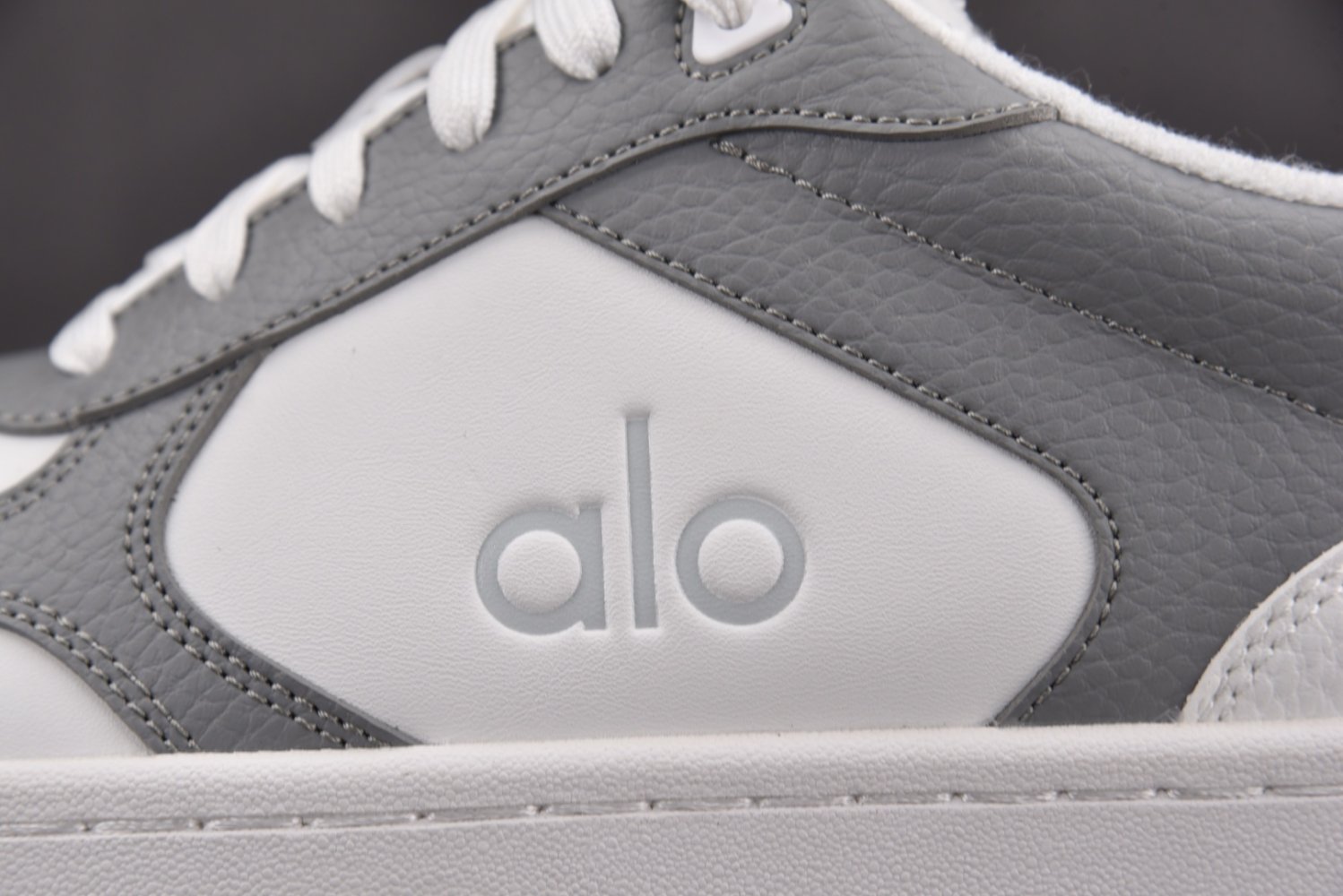 Кроссовки Alo Yoga Recovery Mode фото 12