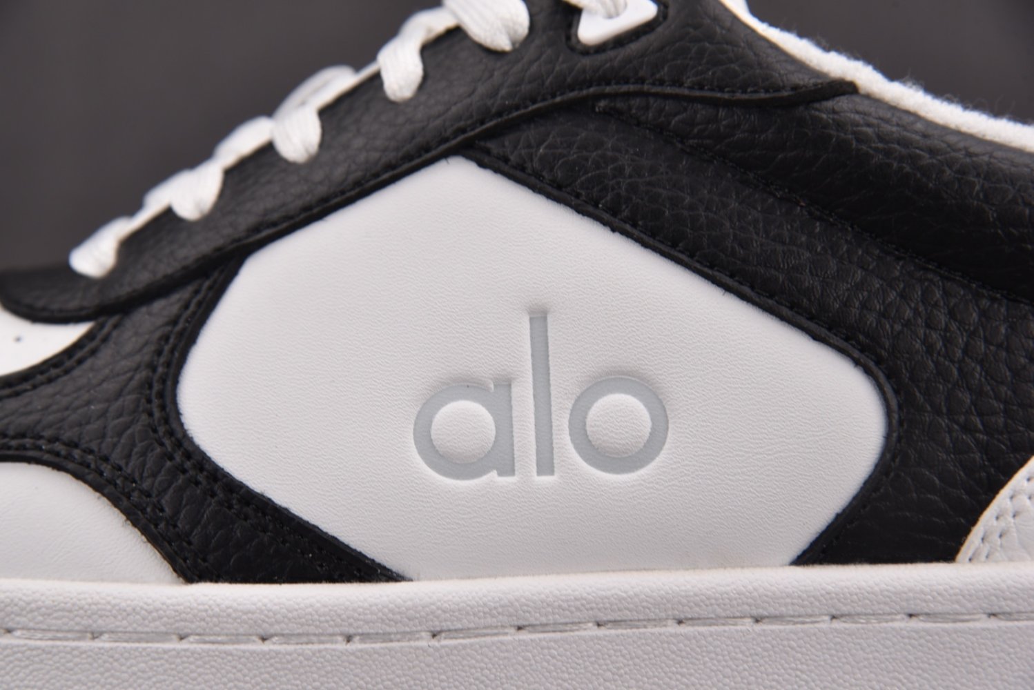 Sneakers Alo Yoga Recovery Mode фото 12