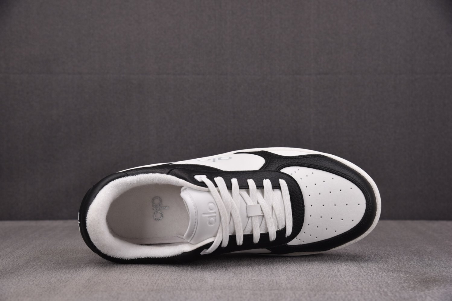 Sneakers Alo Yoga Recovery Mode фото 3