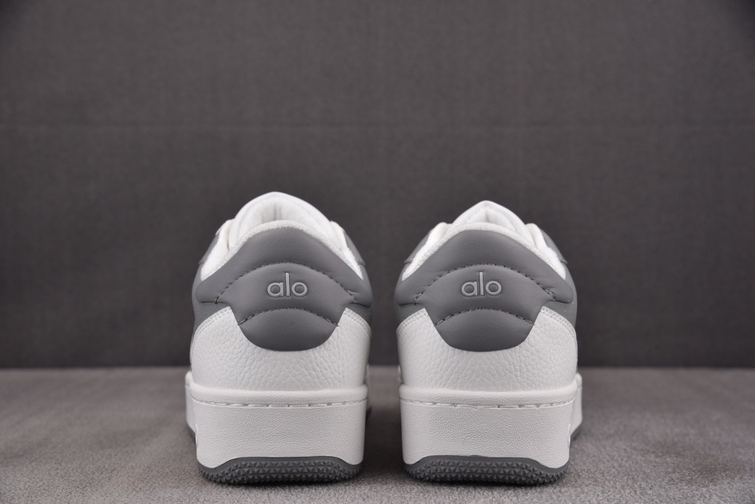 Кроссовки Alo Yoga Recovery Mode фото 5