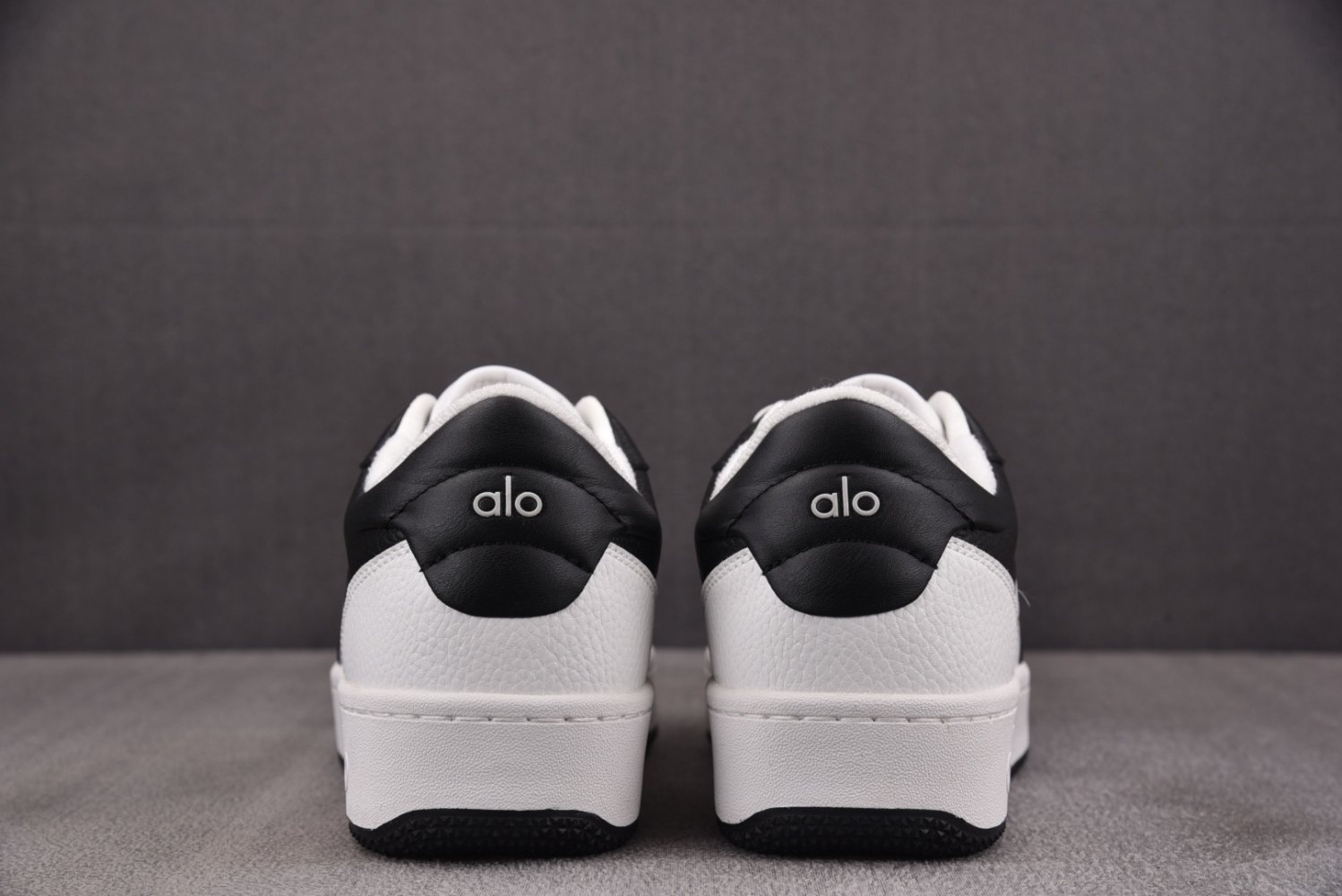 Sneakers Alo Yoga Recovery Mode фото 5