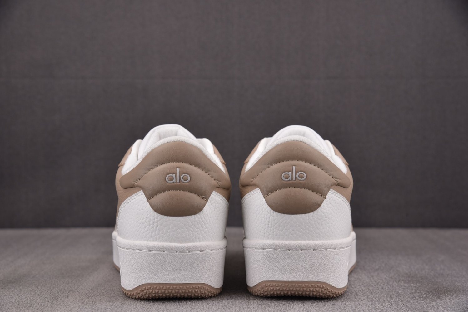 Sneakers Alo Yoga Recovery Mode фото 5