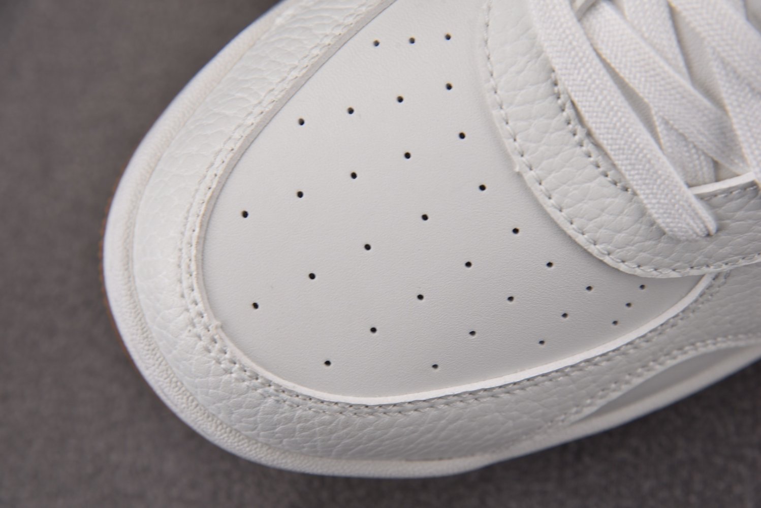 Кроссовки Alo Yoga Recovery Mode фото 8