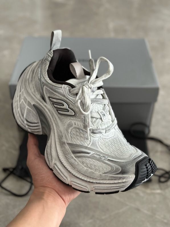 Кросівки BALENCIAGA 10XL фото 5