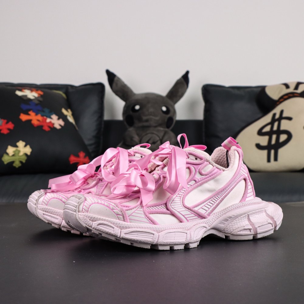 Кросівки BALENCIAGA 3XL Runner