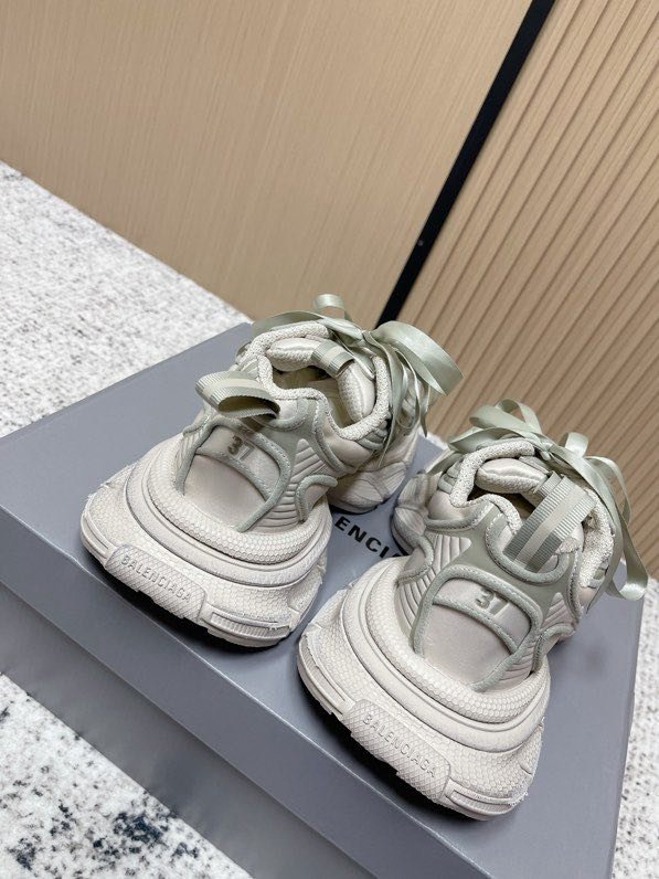 Кроссовки BALENCIAGA 3XL фото 2