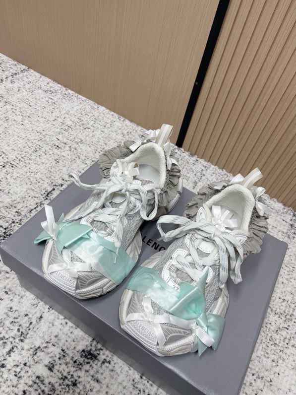 Кроссовки BALENCIAGA 3XL фото 3