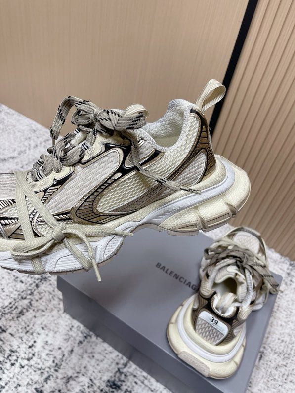 Кроссовки BALENCIAGA 3XL фото 4