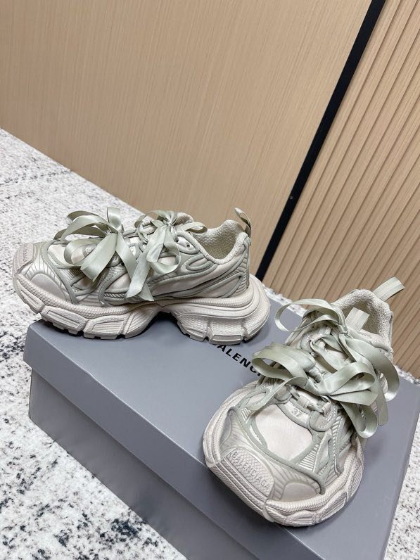 Кроссовки BALENCIAGA 3XL фото 4