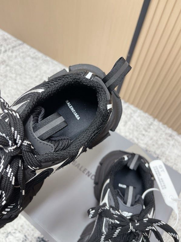 Кроссовки BALENCIAGA 3XL фото 8