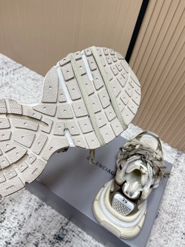 Кроссовки BALENCIAGA 3XL фото 9