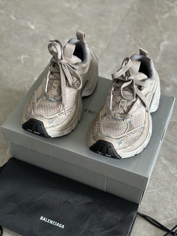 Кроссовки BALENCIAGA 6XL фото 5