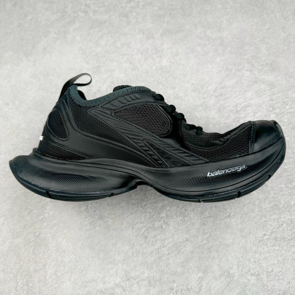 Кроссовки Balenciaga Circuitt