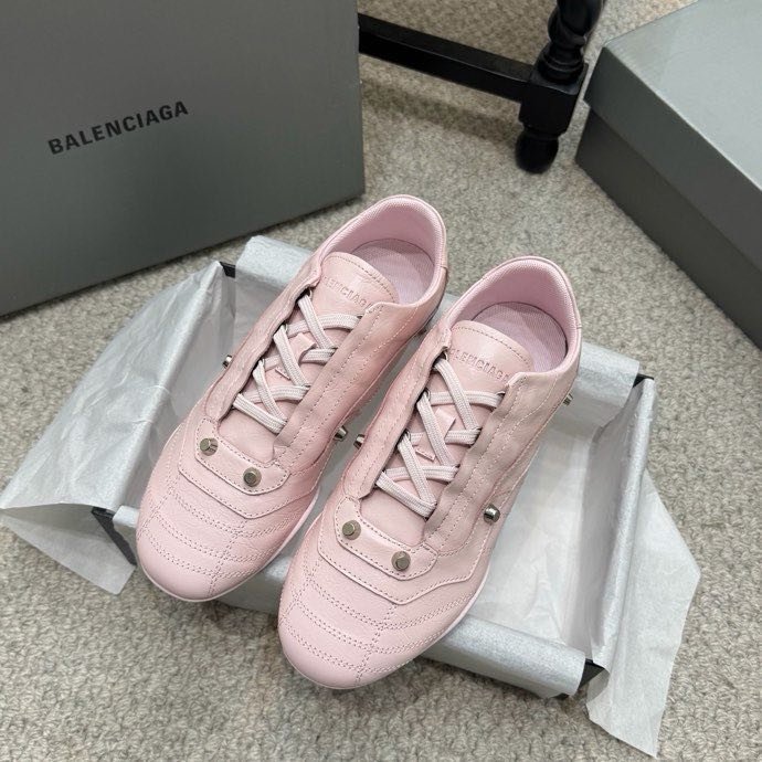 Кроссовки Balenciaga City Series с шипами