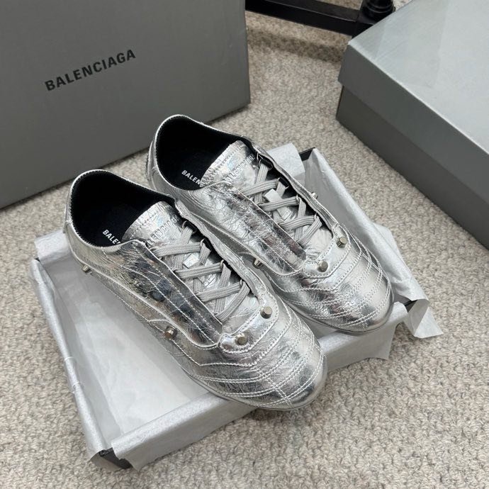 Кроссовки Balenciaga City Series с шипами