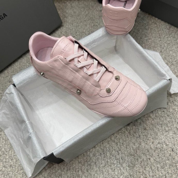 Кроссовки Balenciaga City Series с шипами фото 2