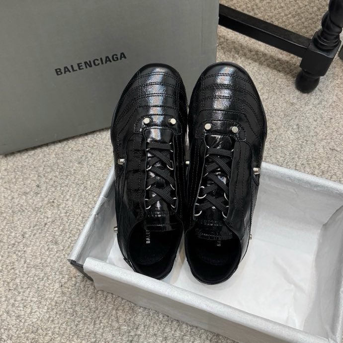 Кроссовки Balenciaga City Series с шипами фото 2