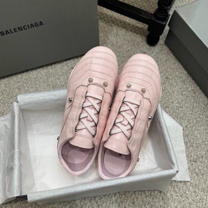 Кроссовки Balenciaga City Series с шипами фото 3