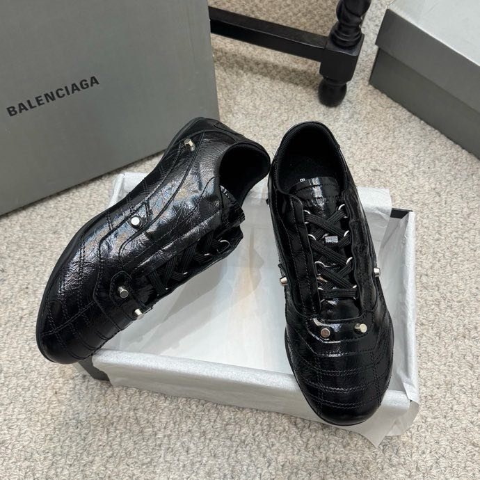 Кроссовки Balenciaga City Series с шипами фото 4